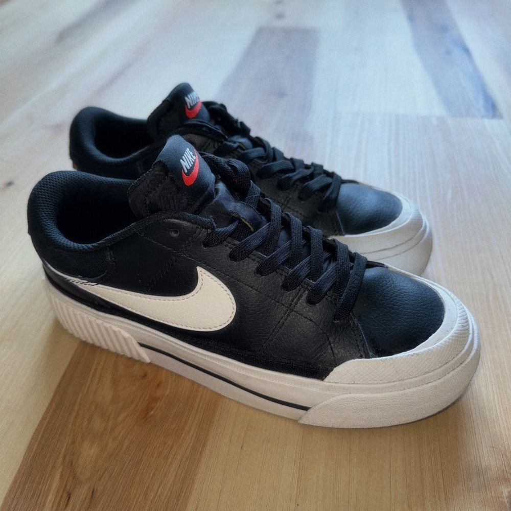 Nike Court Legacy Lift